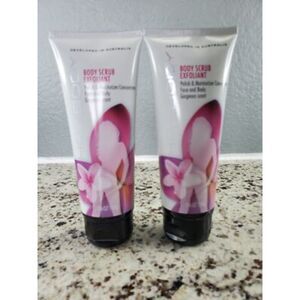 2 PACK NEW  Hot Body Scrub Exfoliant Polish Moisturizer Face Body Gorgeous Scent